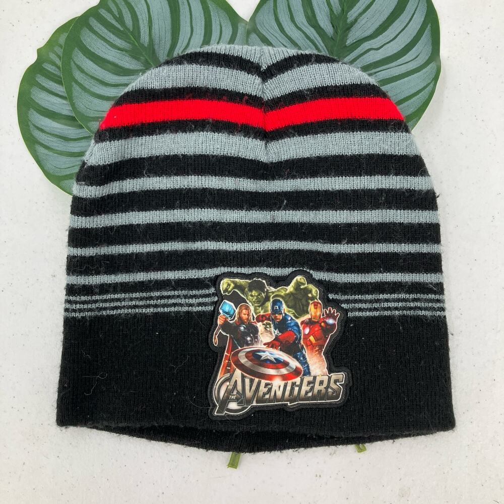 Marvel Avengers Black Gray Red Stripe Patch Comic Hero Knit Beanie Winter Hat